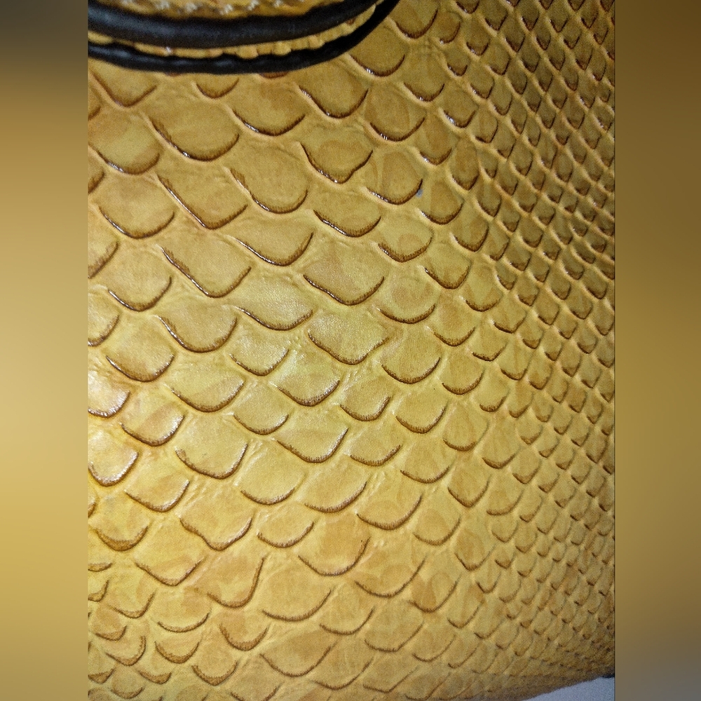Bellaluca (Yellow) Snake Texture Pattern Double H… - image 3